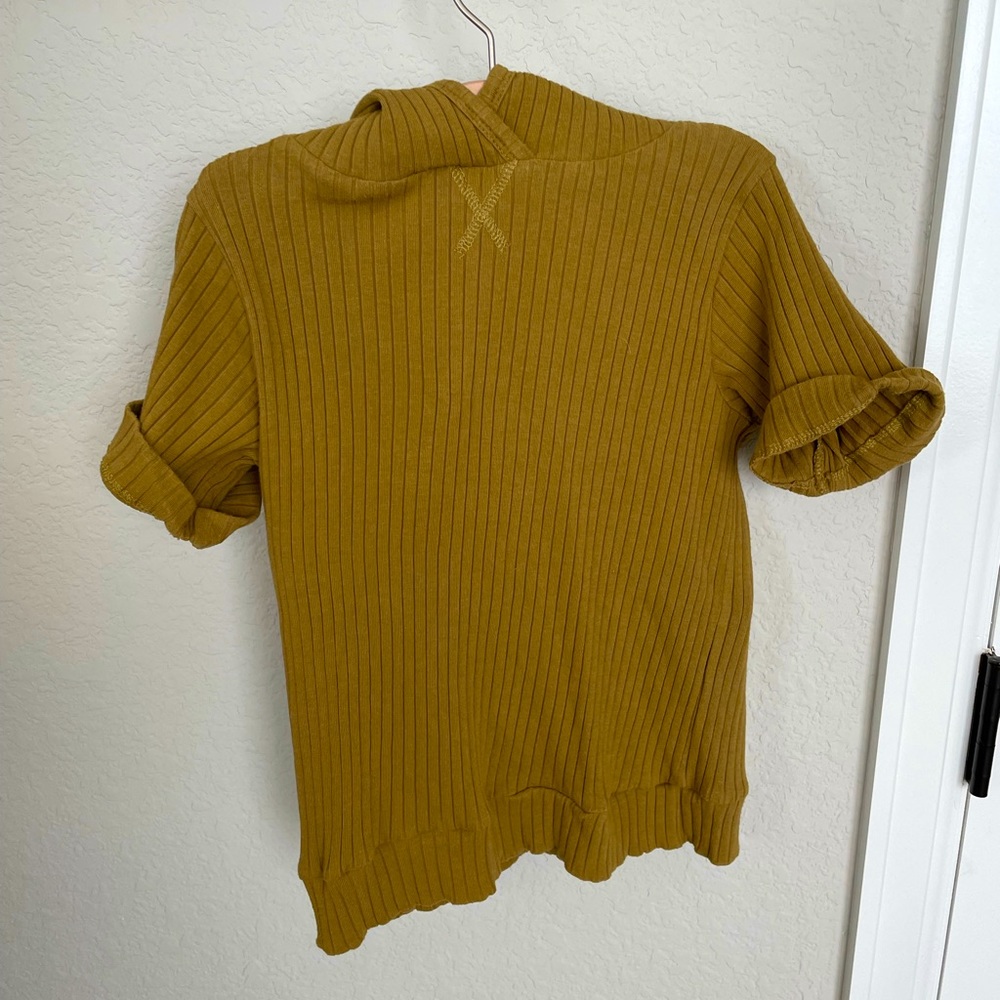 KateQuinn ribbed hooded short sleeve shirt 5y